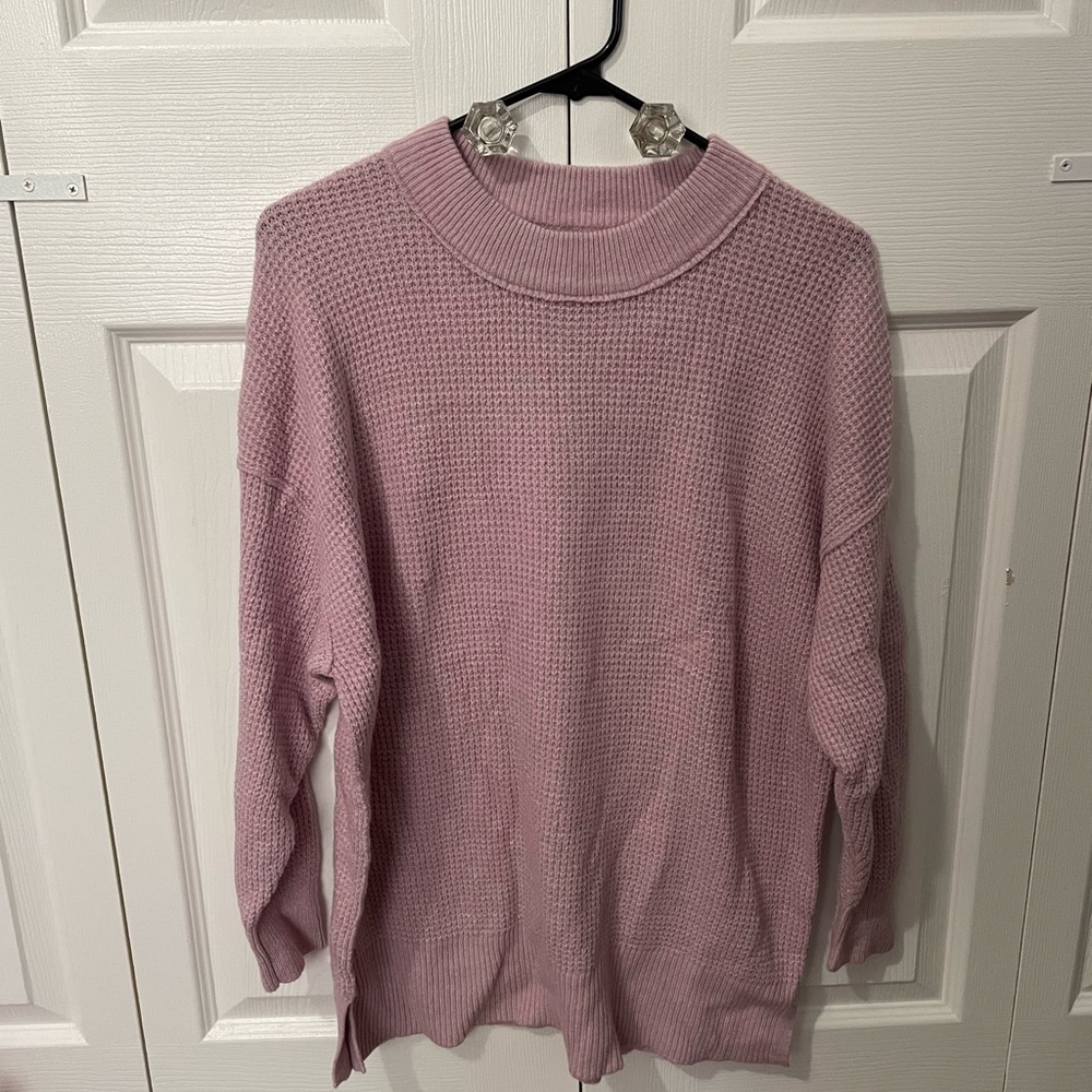 Aerie sweater, size xs, light pink! Never worn with tags still on.